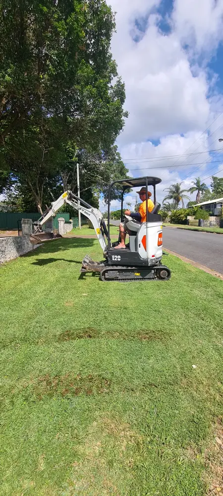 Mini-Excavator