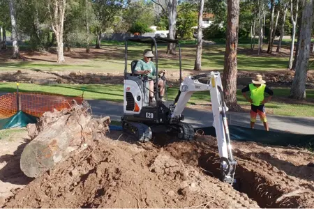 Mini-Excavator